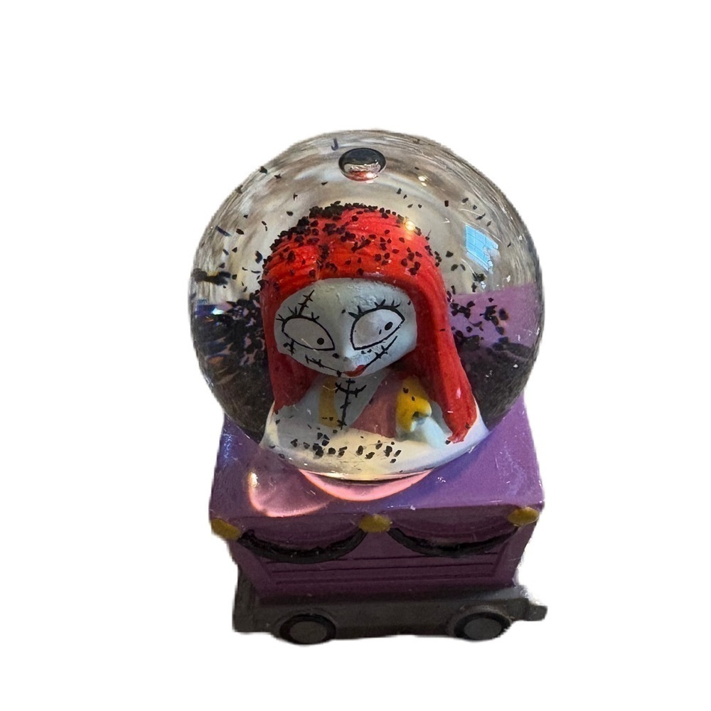 Disney Nightmare Before Christmas Sally Mini Halloween Water Snow Globe NEW